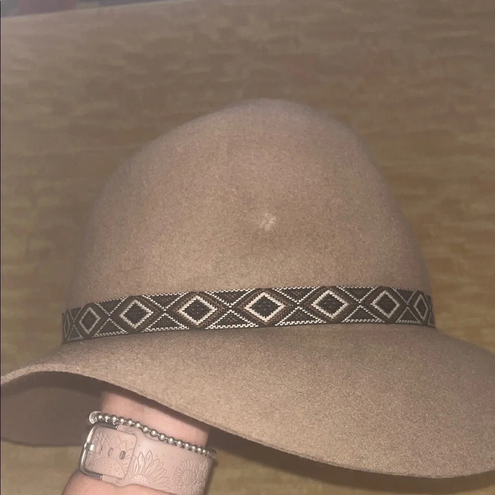 C.C Exclusives Tan / Brown Wool Hat with Patterned Band one size